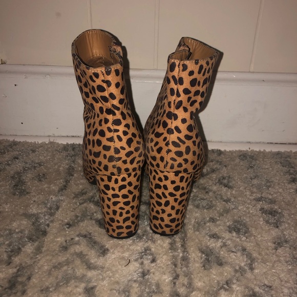 Bamboo Leopard Ankle Boots - Picture 2 of 4